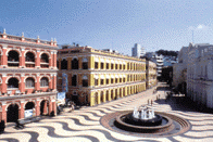 Leal Senado Square